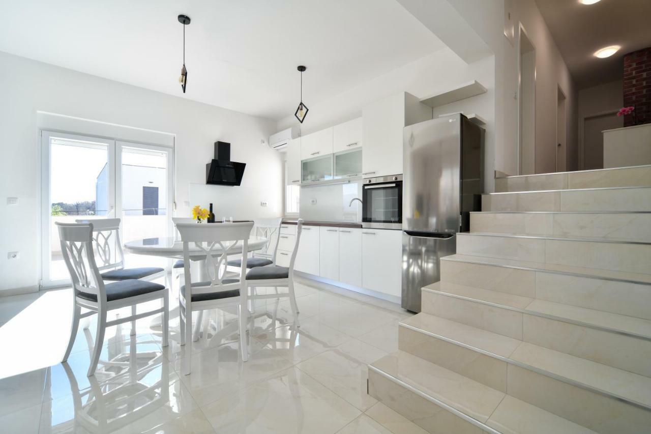 Apartman Space Ражанац Екстер'єр фото